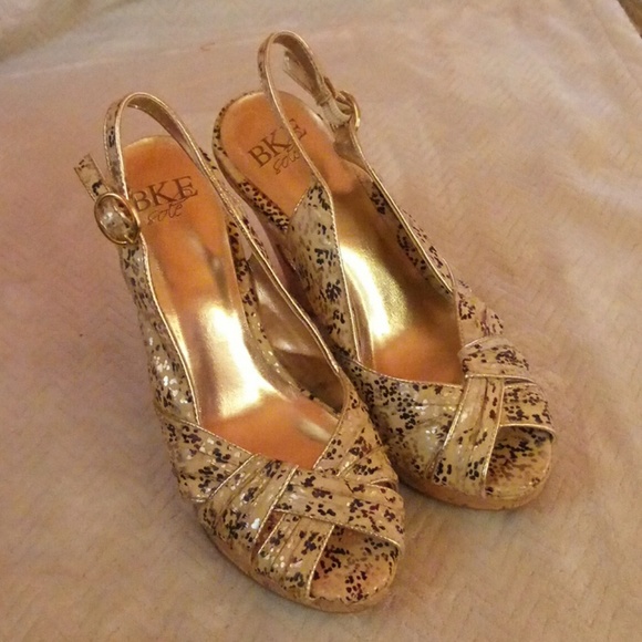 🐸Wedges worn twice - Picture 3 of 8